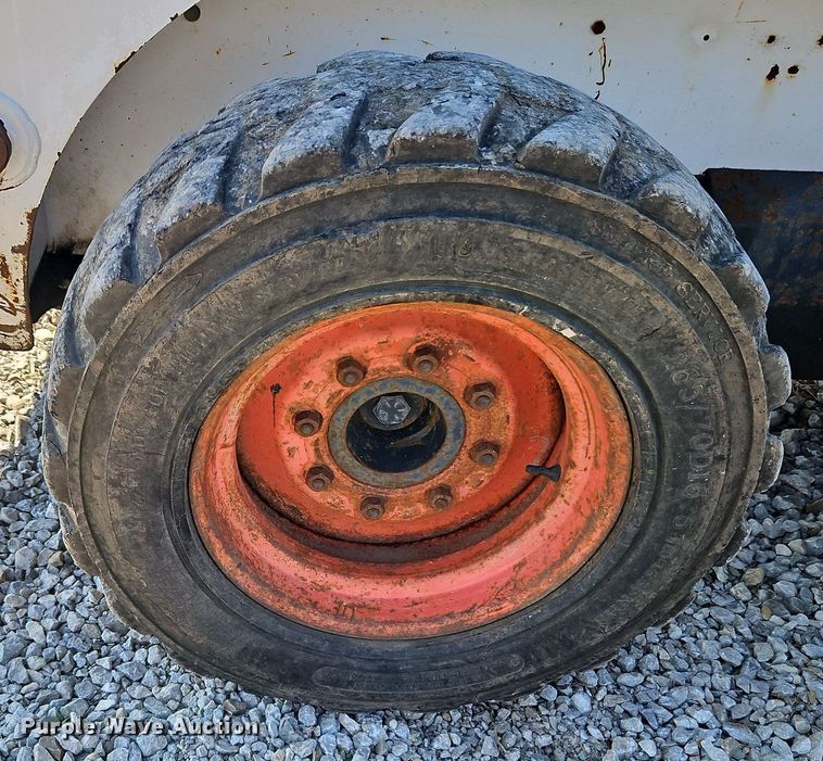 image for item DP2451 1993 Bobcat 7753  skid steer loader