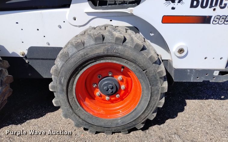 image for item DP3413 2014 Bobcat S650  skid steer loader