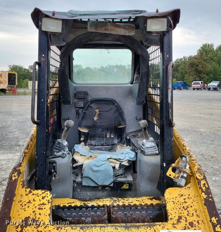image for item DP5282 2011 Caterpillar 226B3 skid steer loader