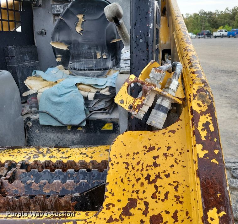 image for item DP5282 2011 Caterpillar 226B3 skid steer loader