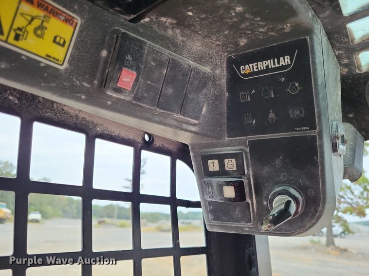image for item DP5282 2011 Caterpillar 226B3 skid steer loader
