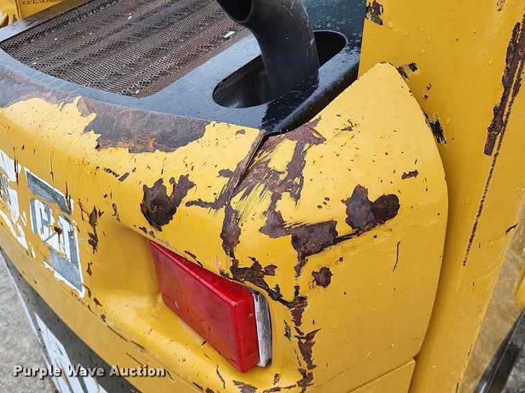 image for item DP5282 2011 Caterpillar 226B3 skid steer loader