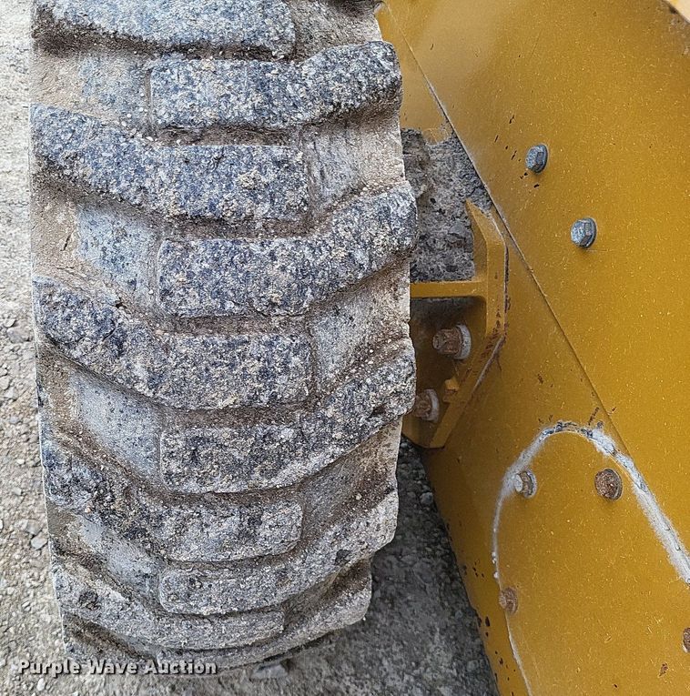 image for item DP5282 2011 Caterpillar 226B3 skid steer loader