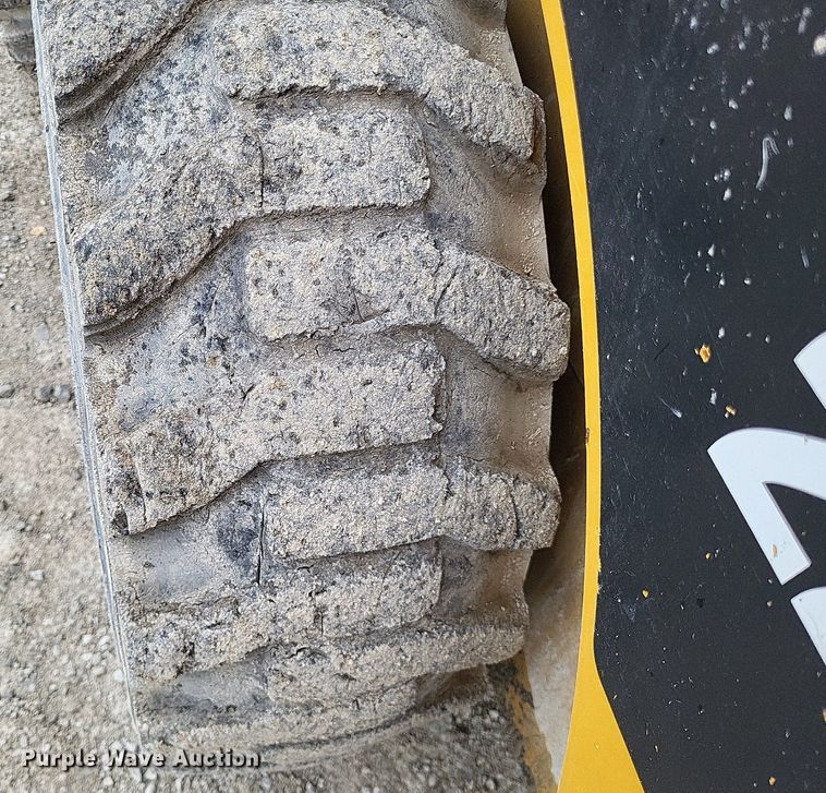 image for item DP5282 2011 Caterpillar 226B3 skid steer loader