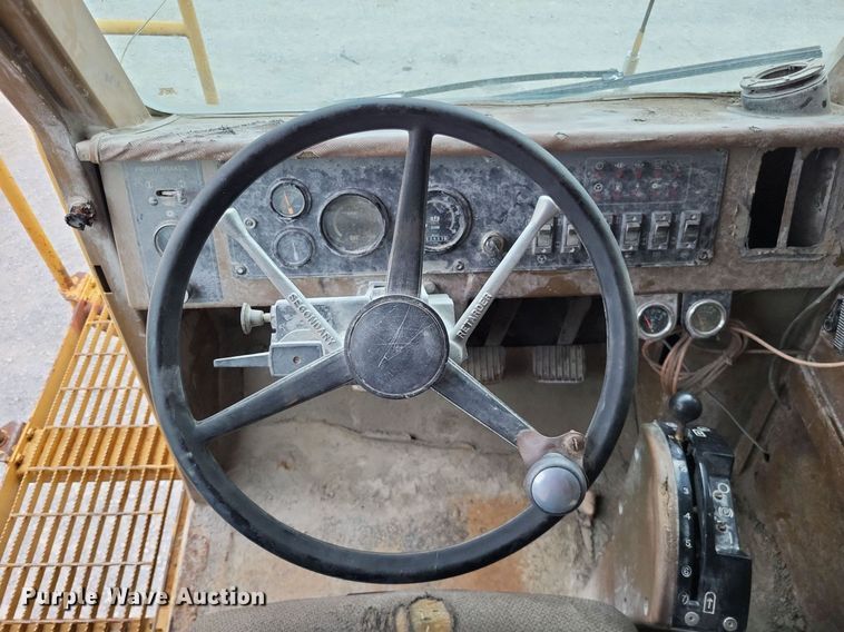 image for item DP5287 1991 Caterpillar 769C haul truck