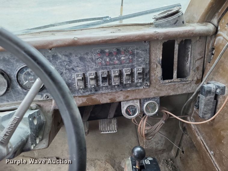 image for item DP5287 1991 Caterpillar 769C haul truck