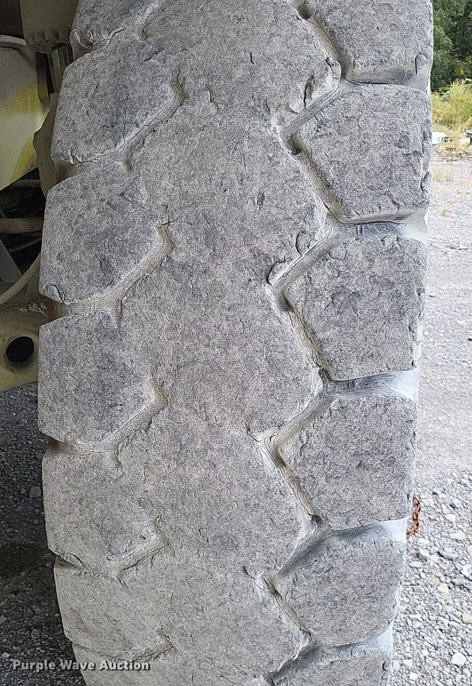 image for item DP5288 1997 Euclid  R40 haul truck