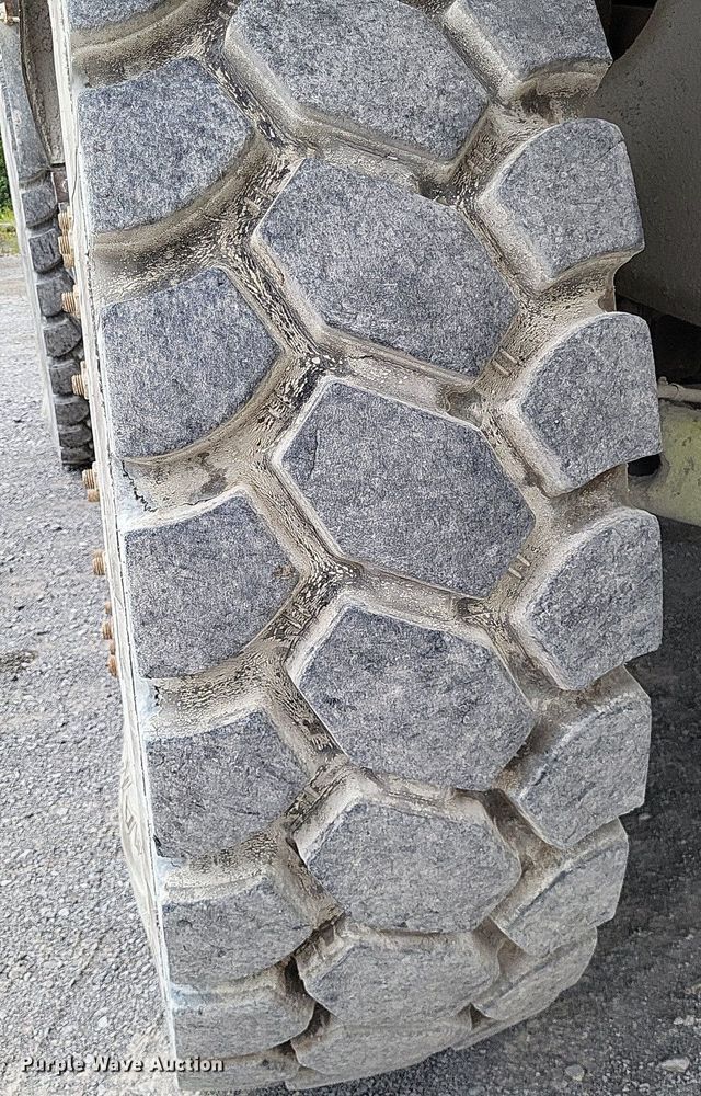 image for item DP5288 1997 Euclid  R40 haul truck