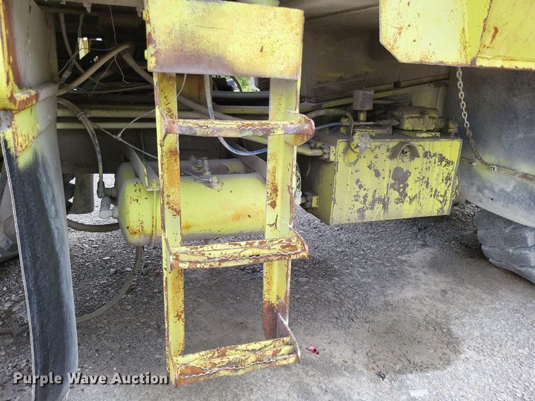 image for item DP5289 1984 Euclid  R25 haul truck