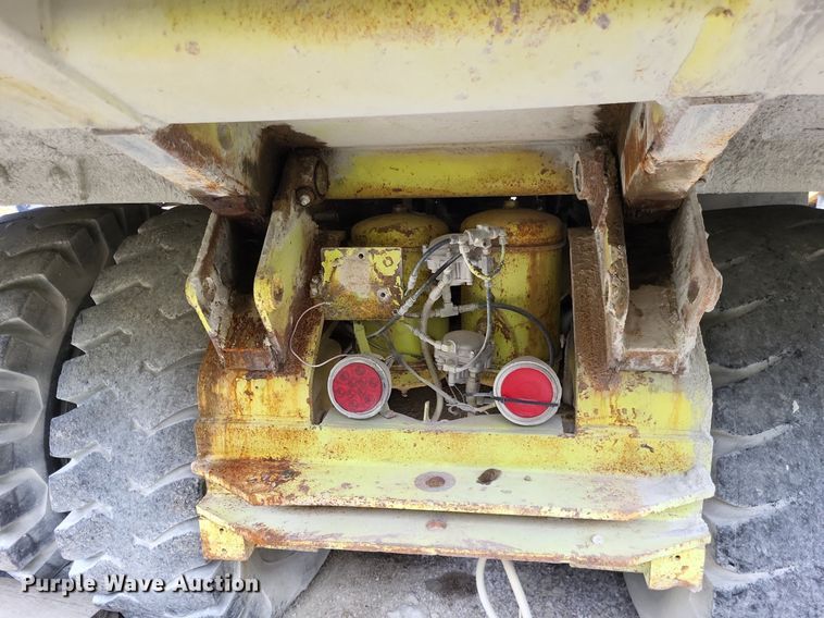 image for item DP5289 1984 Euclid  R25 haul truck