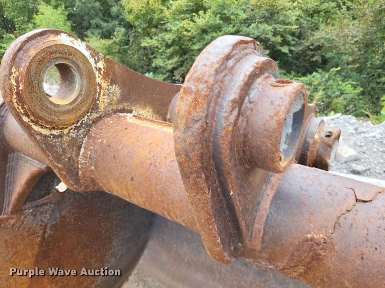 image for item DP5293 (2) excavator buckets