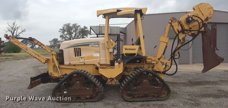 image for item DP7897 2008 Vermeer RTX1250  cable plow