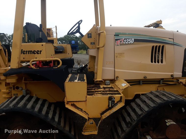 image for item DP7897 2008 Vermeer RTX1250  cable plow