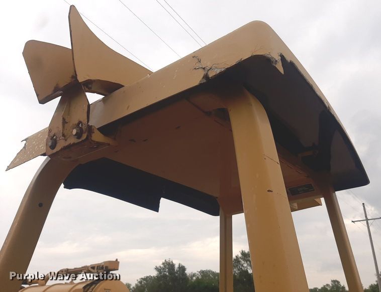 image for item DP7897 2008 Vermeer RTX1250  cable plow