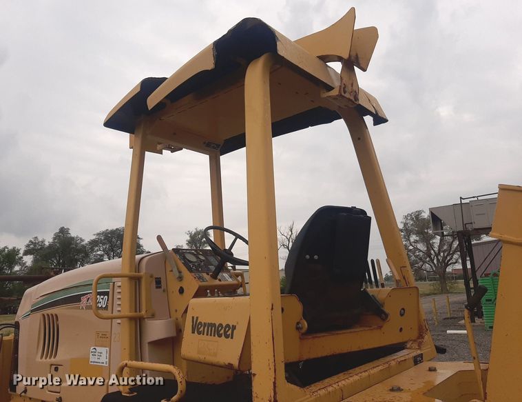 image for item DP7897 2008 Vermeer RTX1250  cable plow