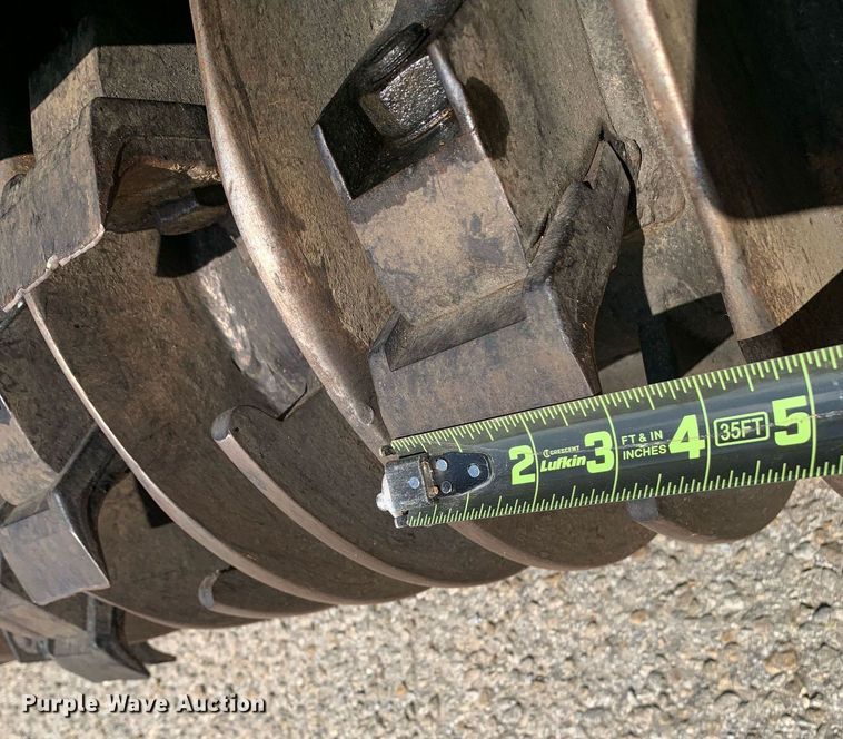 image for item DP8665 2018 Lamtrac LTR6140-T  mulcher