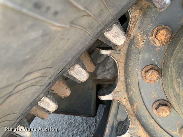 image for item DP8665 2018 Lamtrac LTR6140-T  mulcher