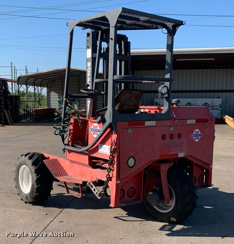 image for item DP8667 1994 Moffett M5000  forklift