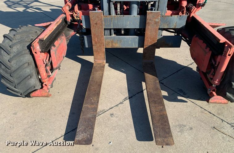 image for item DP8667 1994 Moffett M5000  forklift