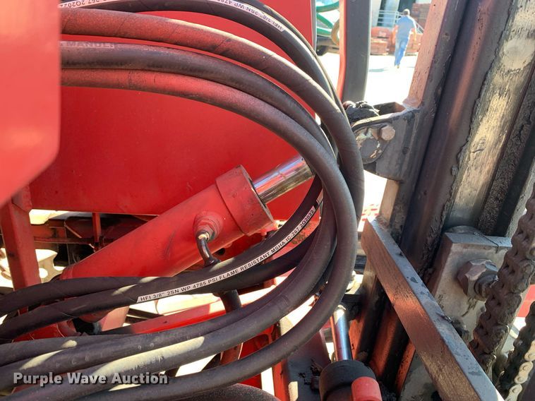 image for item DP8667 1994 Moffett M5000  forklift