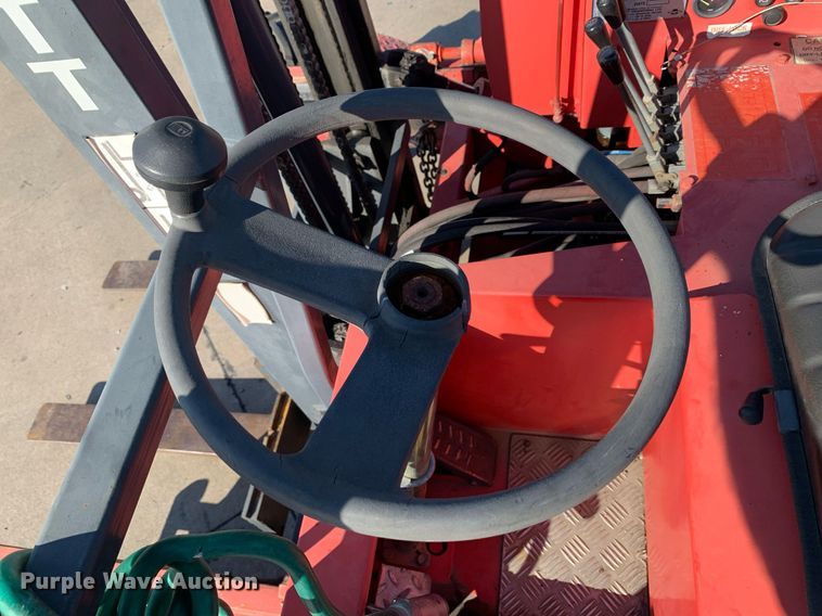 image for item DP8667 1994 Moffett M5000  forklift