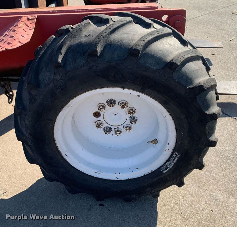 image for item DP8667 1994 Moffett M5000  forklift