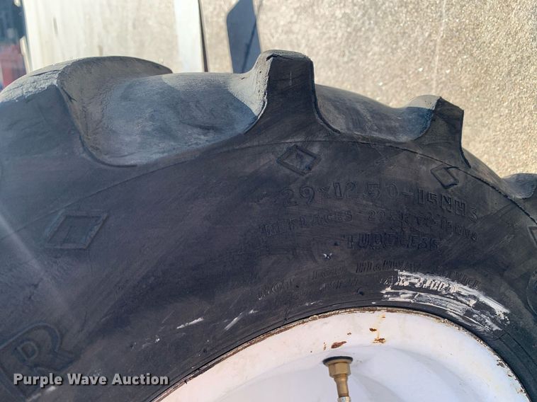 image for item DP8667 1994 Moffett M5000  forklift