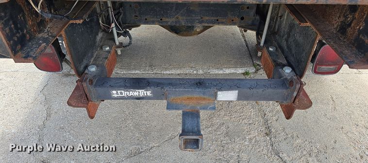 image for item DQ0213 1994 GMC TopKick LoPro  flatbed truck