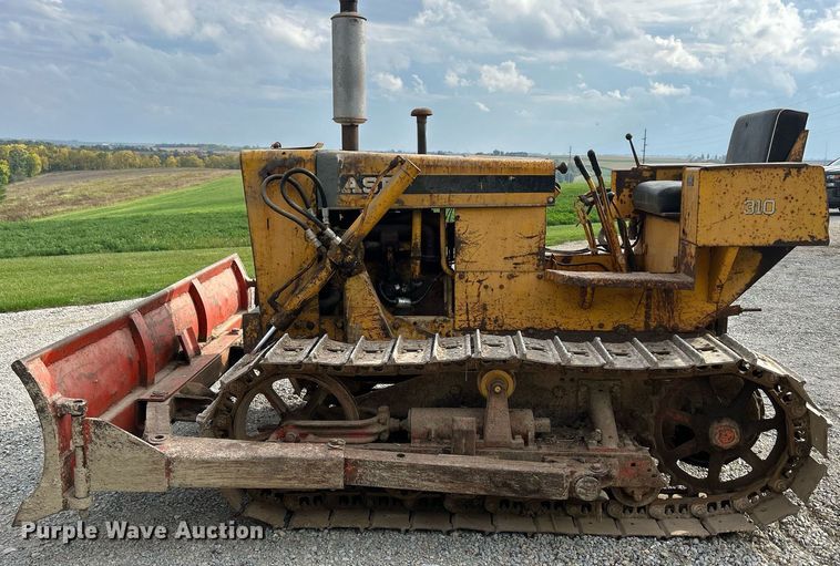 image for item DQ0949 1965 Case 310G  dozer