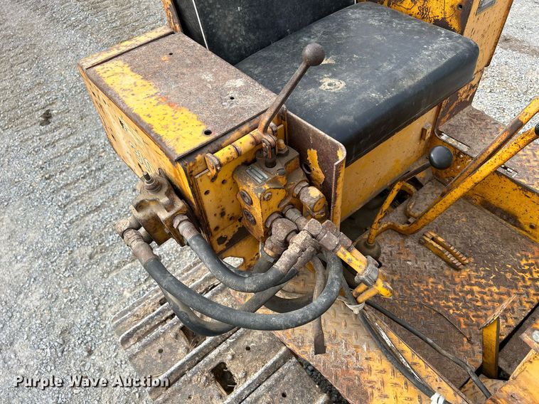 image for item DQ0949 1965 Case 310G  dozer