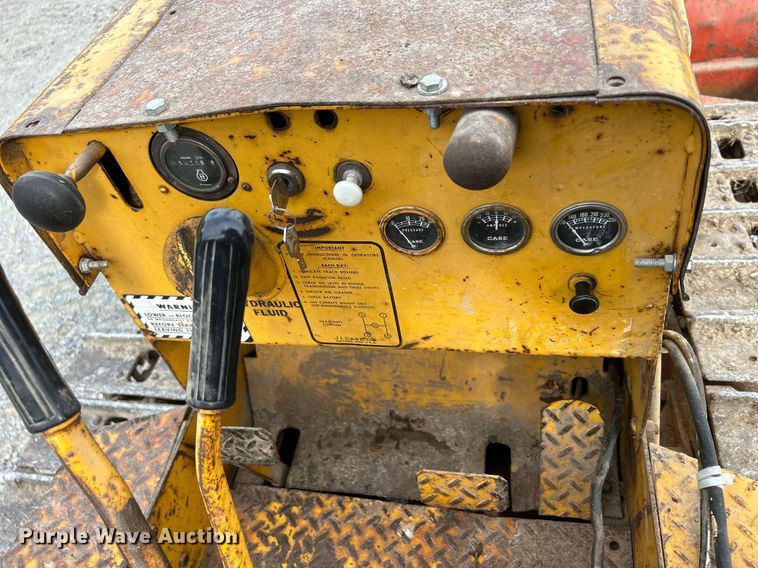 image for item DQ0949 1965 Case 310G  dozer