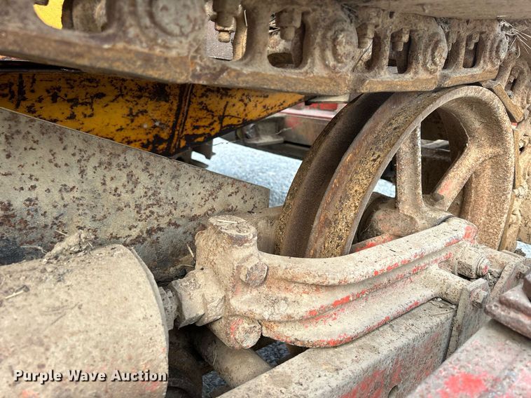 image for item DQ0949 1965 Case 310G  dozer