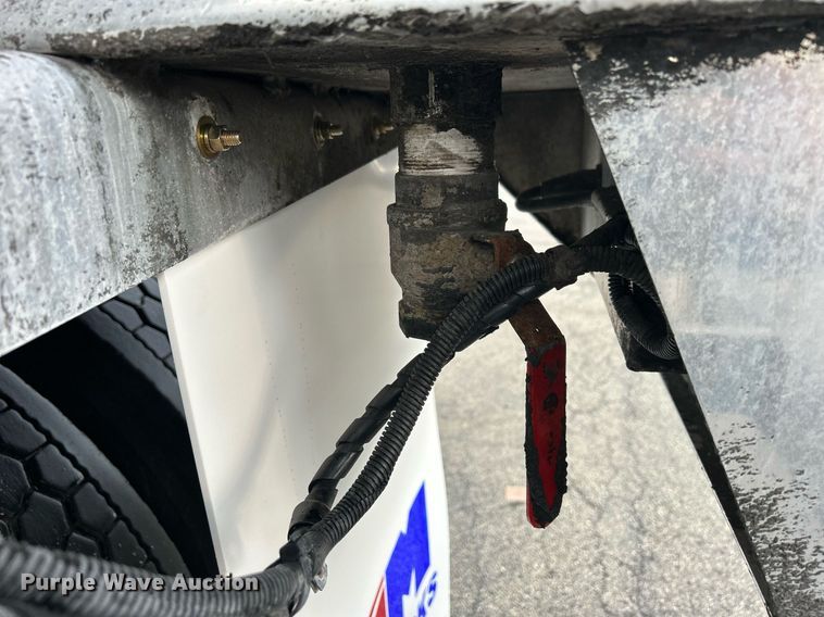 image for item DQ0951 2016 International 7600  vacuum truck