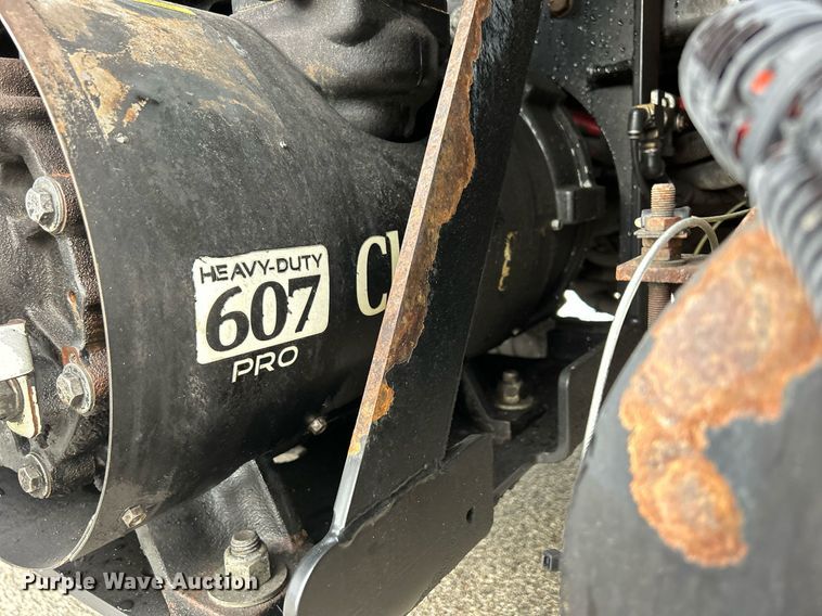 image for item DQ0951 2016 International 7600  vacuum truck