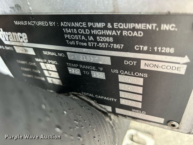 image for item DQ0951 2016 International 7600  vacuum truck