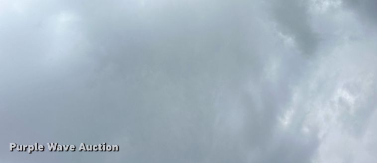 image for item DQ0951 2016 International 7600  vacuum truck