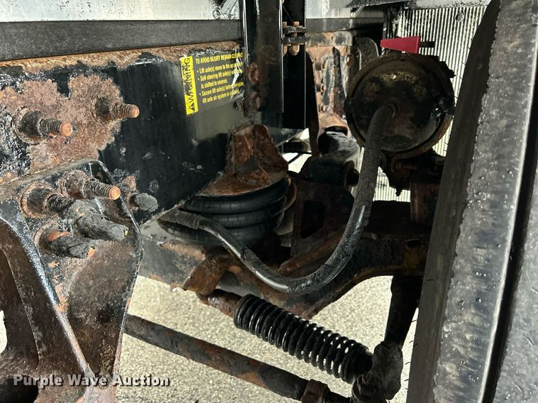 image for item DQ0951 2016 International 7600  vacuum truck