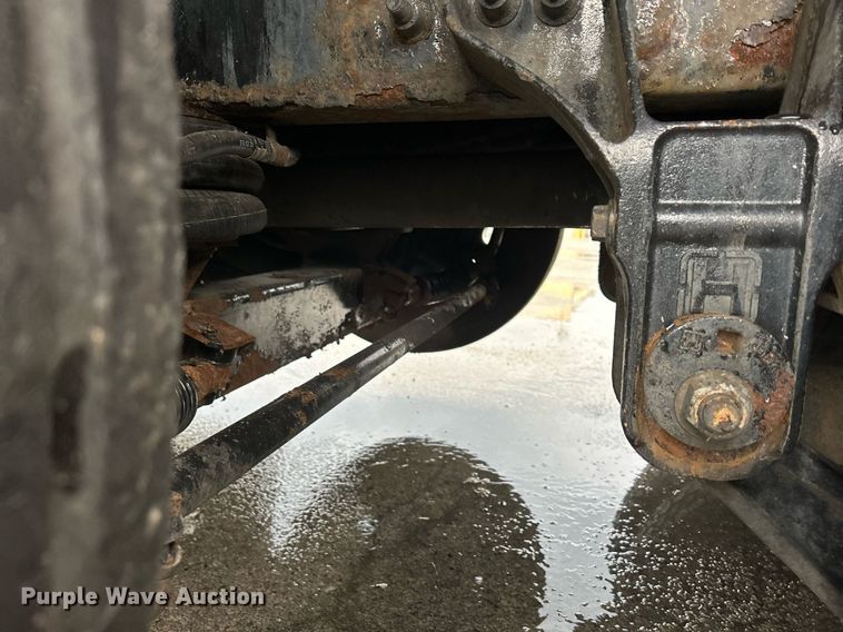 image for item DQ0951 2016 International 7600  vacuum truck