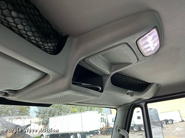 image for item DQ0951 2016 International 7600  vacuum truck