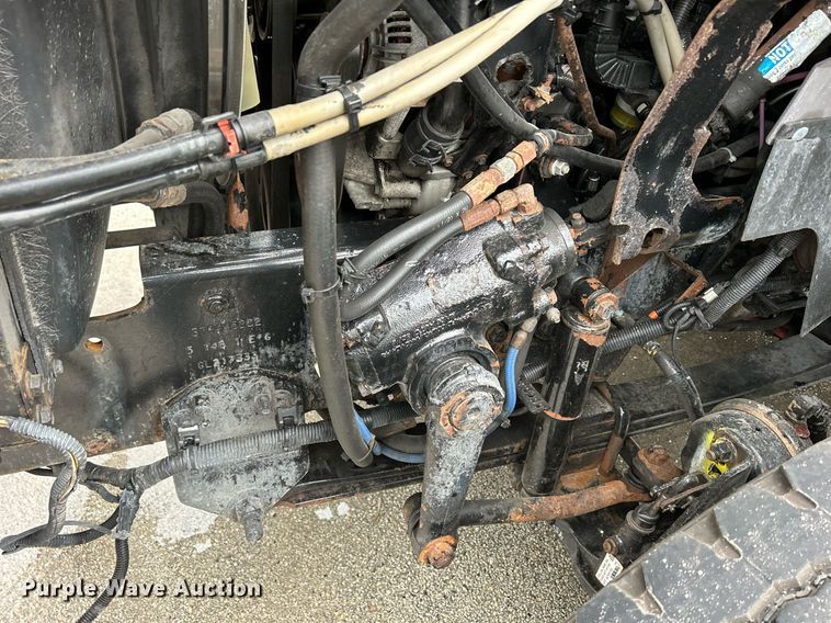 image for item DQ0951 2016 International 7600  vacuum truck