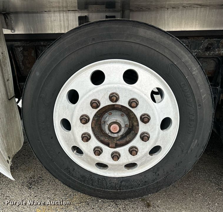 image for item DQ0951 2016 International 7600  vacuum truck