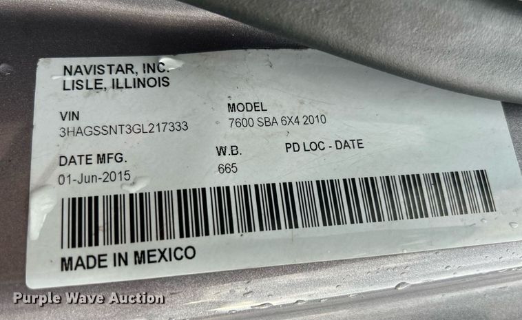 image for item DQ0951 2016 International 7600  vacuum truck