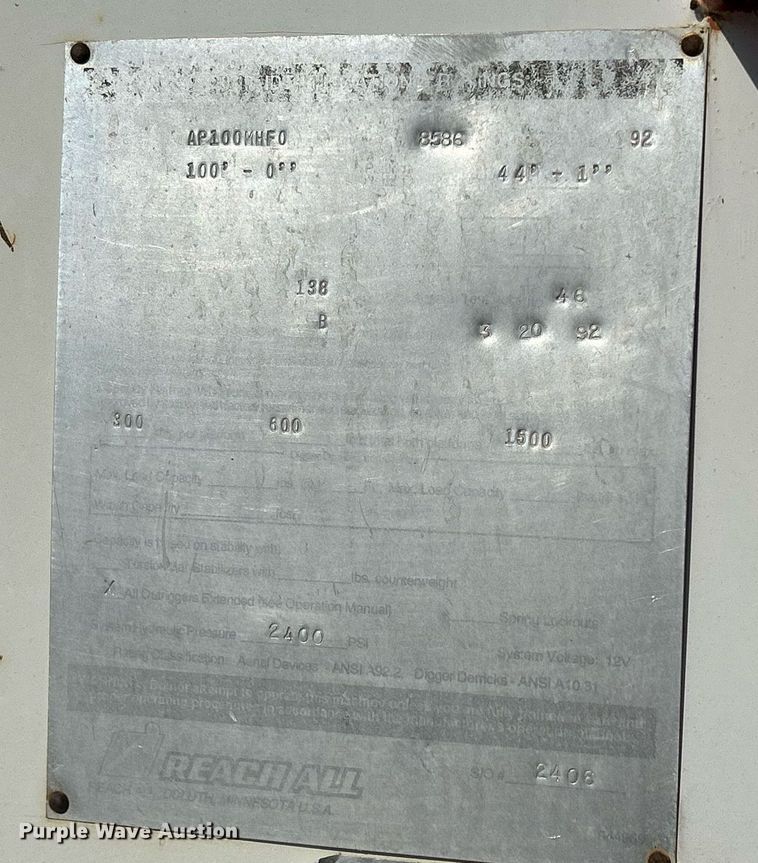 image for item DQ0957 1992 Mack RD690S  bucket truck