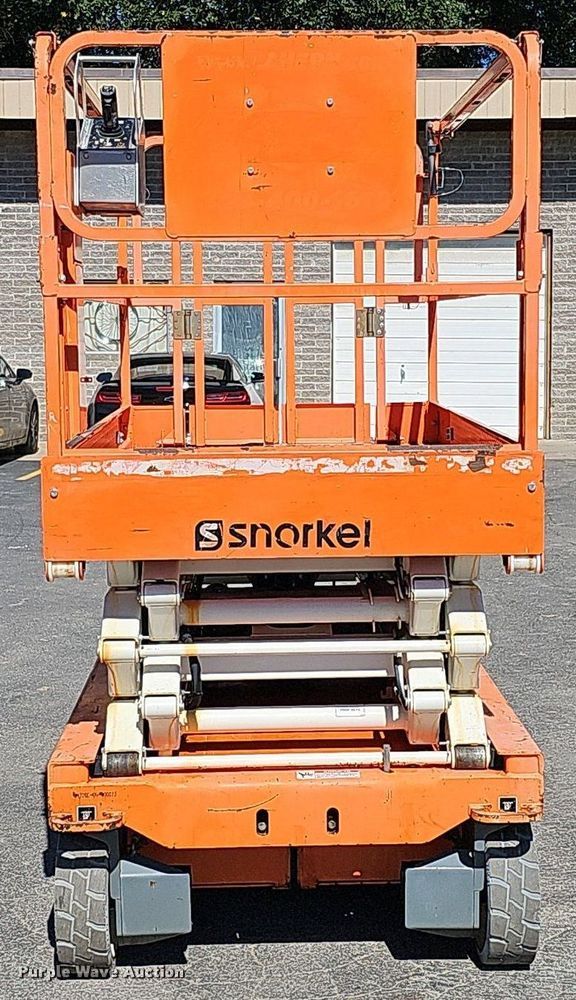 image for item DQ1175 2015 Snorkel S4726E  scissor lift