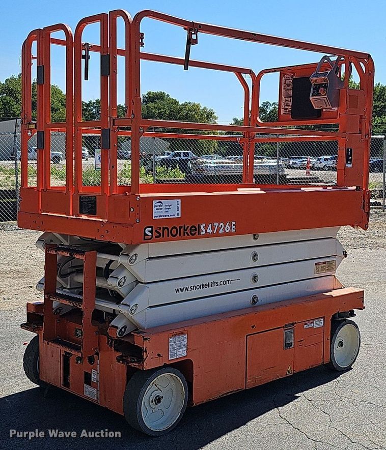 image for item DQ1175 2015 Snorkel S4726E  scissor lift