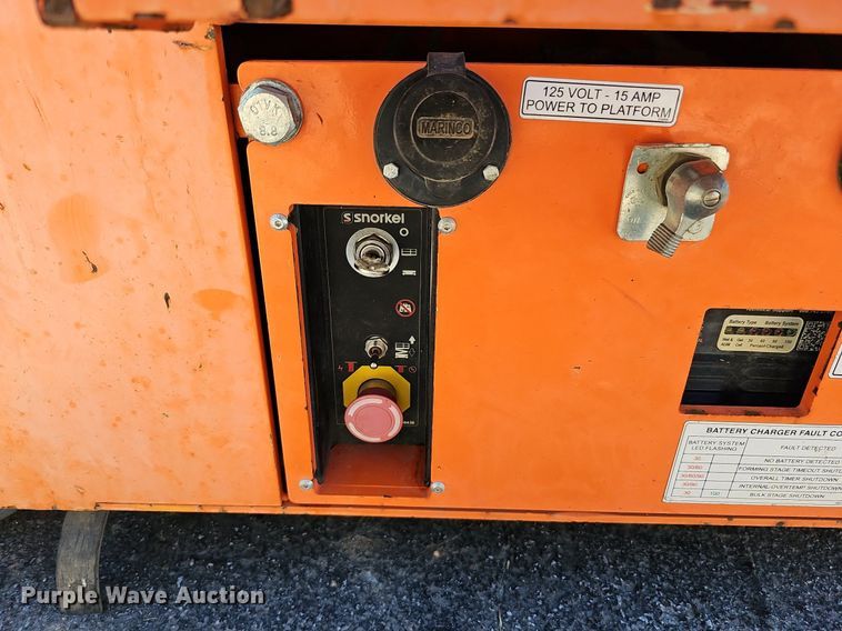 image for item DQ1175 2015 Snorkel S4726E  scissor lift