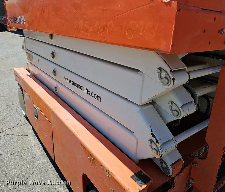 image for item DQ1175 2015 Snorkel S4726E  scissor lift