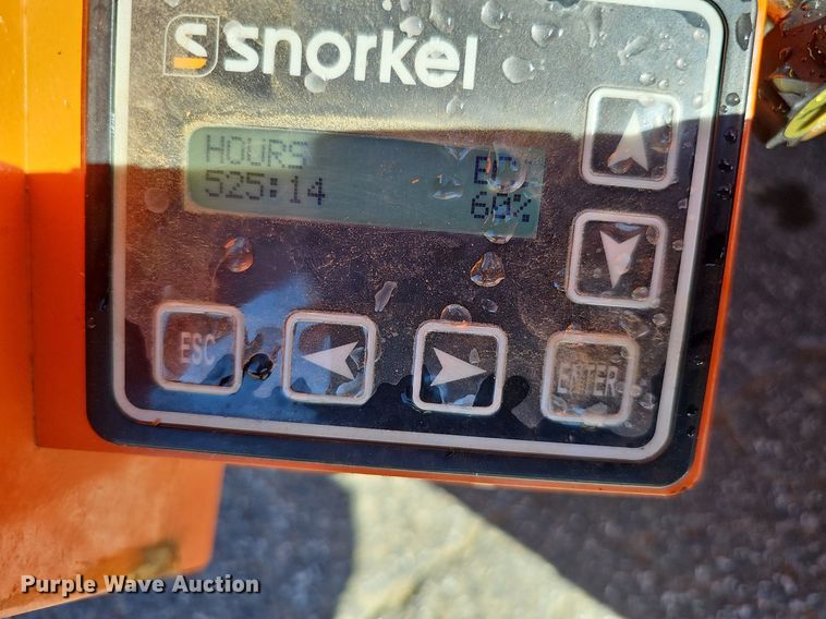 image for item DQ1175 2015 Snorkel S4726E  scissor lift