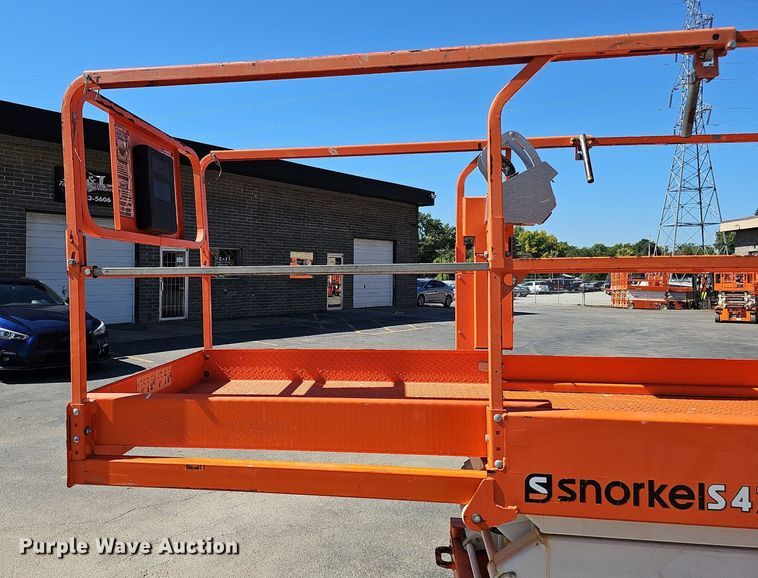 image for item DQ1175 2015 Snorkel S4726E  scissor lift