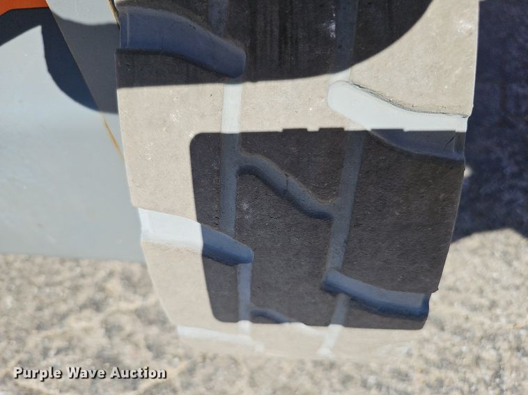 image for item DQ1175 2015 Snorkel S4726E  scissor lift